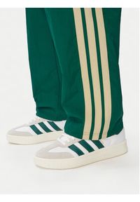 Adidas - adidas Spodnie dresowe Cutline Track KW8022 Zielony Regular Fit. Kolor: zielony. Materiał: syntetyk #3