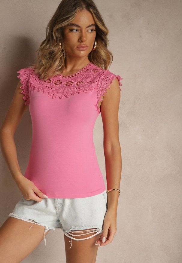 Renee - Różowy Bawełniany Top z Koronkowymi Wstawkami Lirumina. Okazja: na co dzień. Kolor: różowy. Materiał: bawełna, koronka. Styl: elegancki, casual