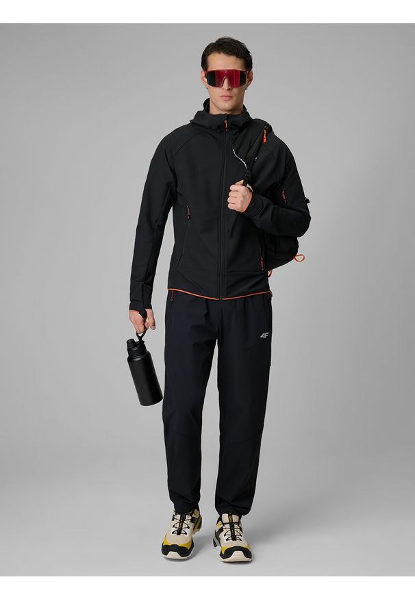 4f - 4F Kurtka softshell wiatroodporna męska - czarna XXL. Kolor: czarny. Materiał: softshell. Długość: długie