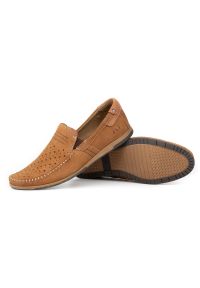 KOMODO Buty męskie mokasyny 876 lato camel wielokolorowe. Okazja: na co dzień. Zapięcie: bez zapięcia. Kolor: wielokolorowy. Materiał: guma, len, skóra, materiał. Sezon: lato. Styl: casual