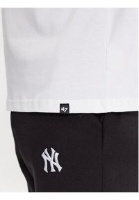 47 Brand T-Shirt New York Yankees BB017TEMECH589889WW Beżowy Regular Fit. Kolor: beżowy. Materiał: bawełna