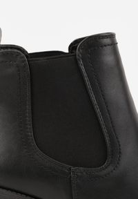 Born2be - Czarne Klasyczne Botki Sztyblety VICES na Słupku Cezeira. Okazja: na co dzień. Zapięcie: bez zapięcia. Kolor: czarny. Obcas: na słupku. Styl: klasyczny #5