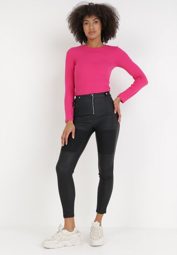 Born2be - Czarne Spodnie Skinny Lyviara. Kolor: czarny. Wzór: aplikacja