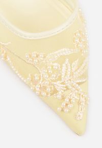 Born2be - Żółte Szpilki VICES z Odkrytą Piętą z Bogato Zdobionym Noskiem z Koralikami Daphironei. Okazja: na co dzień, do pracy, na spotkanie biznesowe. Kolor: żółty. Materiał: jeans. Wzór: aplikacja. Obcas: na szpilce. Styl: klasyczny, casual, biznesowy, elegancki #9