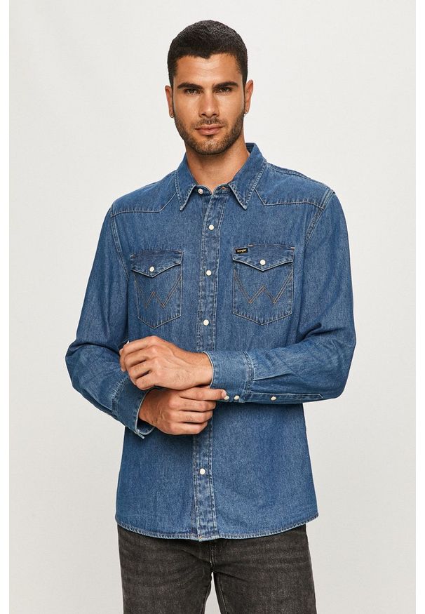 Wrangler - Koszula jeansowa. Typ kołnierza: kołnierzyk klasyczny. Kolor: niebieski. Materiał: jeans. Wzór: gładki. Styl: klasyczny