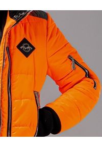GUNS & TUXEDOS - Pomarańczowa kurtka z kapturem Combat Rescue. Typ kołnierza: kaptur. Kolor: pomarańczowy. Materiał: guma. Wzór: aplikacja #7