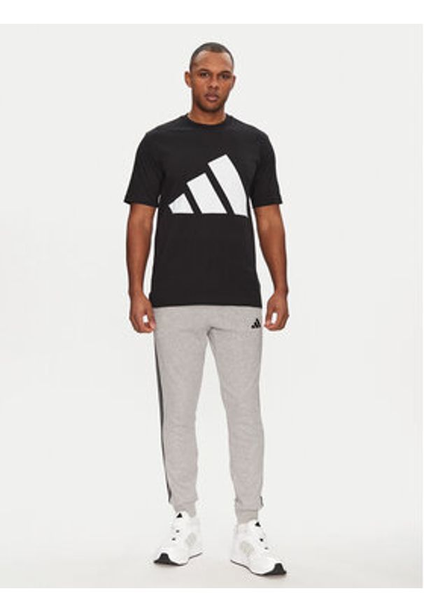 Adidas - adidas T-Shirt Essentials Big Logo JE8945 Czarny Regular Fit. Kolor: czarny. Materiał: bawełna