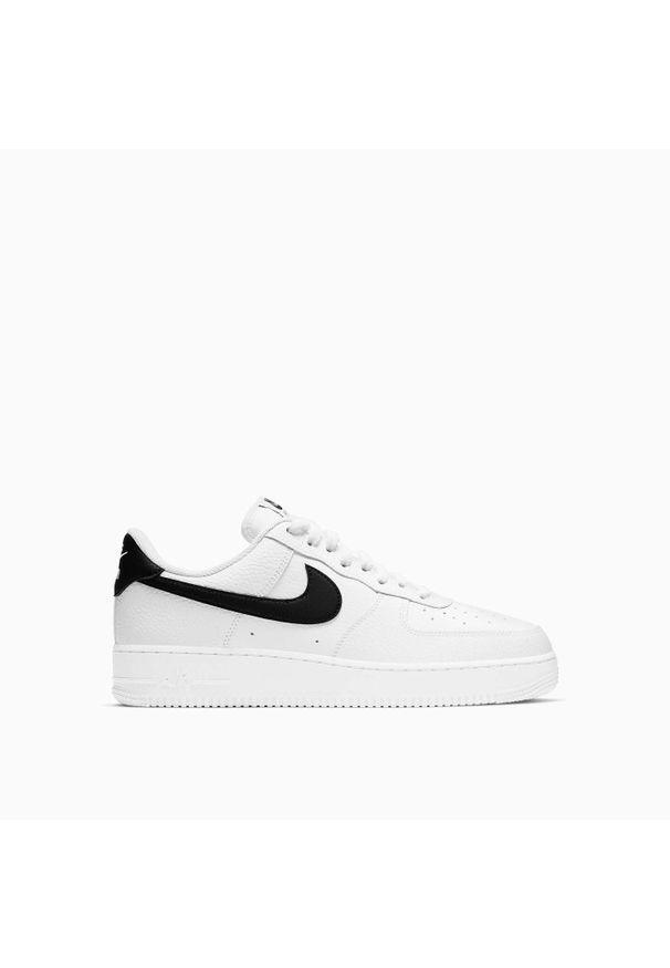Buty sportowe damskie Nike Air Force 1. Kolor: biały. Model: Nike Air Force