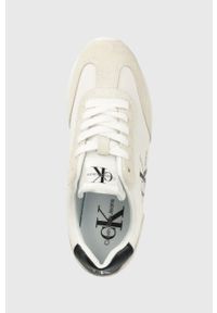Calvin Klein Jeans sneakersy kolor biały. Nosek buta: okrągły. Zapięcie: sznurówki. Kolor: biały. Materiał: guma