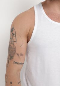Born2be - Biała Koszulka Bez Rękawów w Stylu Tank Topu Lysbeth. Kolor: biały. Materiał: jeans. Długość rękawa: bez rękawów #3