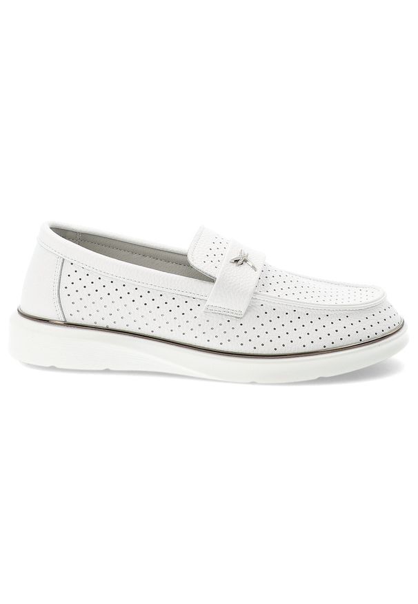 Mokasyny damskie Vinceza, cholewka ze skóry naturalnej licowej z perforacją wsuwany fason z ozdobnym paskiem zabudowany przód na lekkiej podeszwie, b. Zapięcie: pasek. Kolor: biały. Materiał: skóra. Szerokość cholewki: normalna