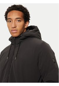 U.S. Polo Assn. Parka MUP3602 Czarny Regular Fit. Typ kołnierza: polo. Kolor: czarny. Materiał: syntetyk