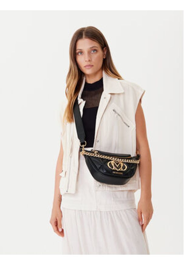 Love Moschino - LOVE MOSCHINO Saszetka nerka JC4187PP0NLC0000 Czarny. Kolor: czarny. Materiał: skóra
