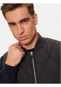 Jack & Jones - Jack&Jones Kamizelka Koda 12258386 Czarny Regular Fit. Kolor: czarny. Materiał: syntetyk #4