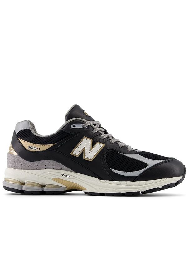 Buty New Balance M2002RPO - czarne. Okazja: na co dzień. Kolor: czarny. Materiał: zamsz, skóra, guma. Szerokość cholewki: normalna. Sport: bieganie