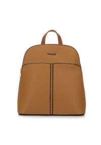 Wittchen - Damski plecak z ekoskóry z nitami trapezowy brązowy. Kolor: brązowy. Materiał: skóra ekologiczna. Wzór: aplikacja, haft. Styl: elegancki #1