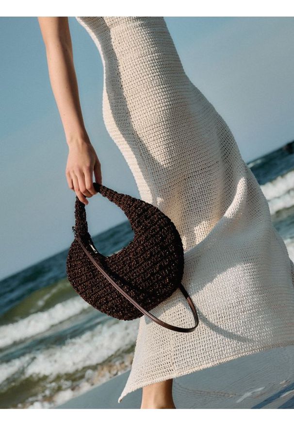 Reserved - Pleciona torebka z koralikami - ciemnobrązowy. Kolor: brązowy