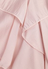 Renee - Różowa Bluzka w Typie Boho Ozdobiona Falbanami Sarlyss. Okazja: na co dzień. Typ kołnierza: dekolt w kształcie V. Kolor: różowy. Materiał: jeans. Długość rękawa: długi rękaw. Długość: długie. Wzór: aplikacja. Styl: boho #5