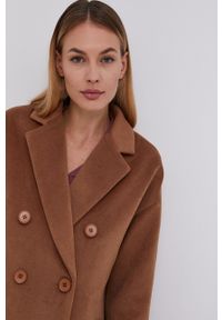 Answear Lab Płaszcz damski kolor brązowy przejściowy dwurzędowy. Kolor: brązowy. Materiał: materiał, wełna. Wzór: gładki. Styl: wakacyjny #4