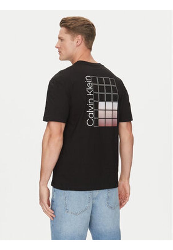 Calvin Klein T-Shirt Ombre Bonded K10K114164 Czarny Regular Fit. Kolor: czarny. Materiał: bawełna