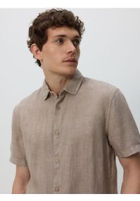Reserved - Lniana koszula regular fit - beżowy. Kolor: beżowy. Materiał: len #1