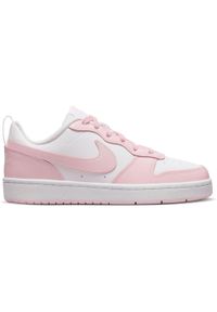 SPORTS TUTOR - Buty do chodzenia dla dzieci Nike Court Borough Low 2 SE GS. Zapięcie: sznurówki. Kolor: biały. Materiał: materiał, syntetyk, tkanina, skóra. Szerokość cholewki: normalna. Sport: turystyka piesza