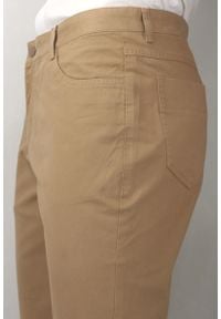 Ezreal - Casualowe Spodnie Męskie, Chinosy - 100% BAWEŁNA, Brzoskwiniowe, Beżowe. Okazja: na co dzień. Kolor: brązowy, wielokolorowy, beżowy. Materiał: bawełna. Styl: casual #2