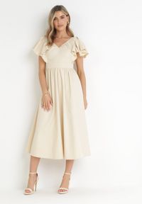 Born2be - Beżowa Sukienka Midi z Falbanami przy Ramionach Happisa. Typ kołnierza: kołnierz z falbankami. Kolor: beżowy. Styl: elegancki. Długość: midi #4