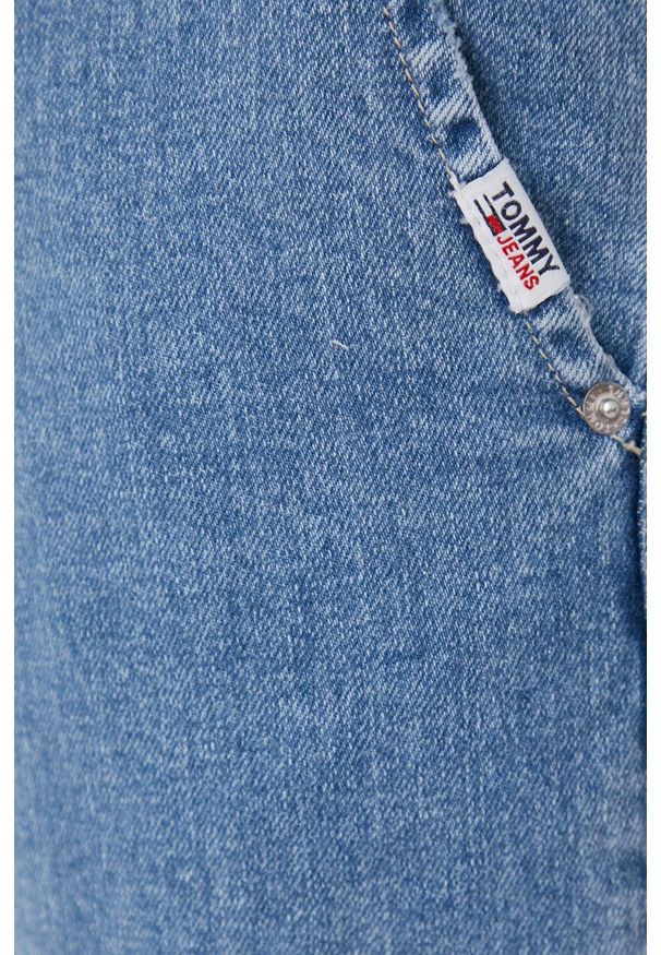 Tommy Jeans jeansy BASTER BF6112 męskie. Kolor: niebieski