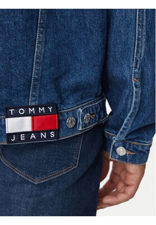 Tommy Jeans Kurtka jeansowa Aiden DM0DM19366 Niebieski Oversize. Kolor: niebieski. Materiał: bawełna