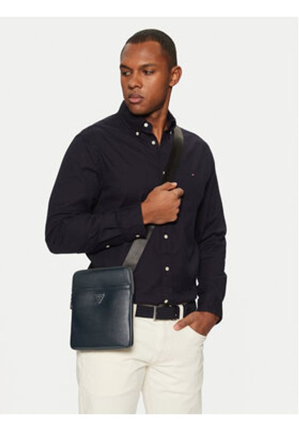 Guess Saszetka HMECSA P3123 Granatowy. Kolor: niebieski. Materiał: skóra