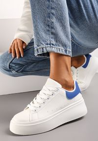 Renee - Biało-Niebieskie Sneakersy na Grubej Podeszwie Yarna. Okazja: na co dzień. Kolor: niebieski #1