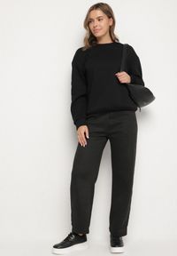 Born2be - Czarne Bawełniane Ocieplane Spodnie o Szerokim Kroju z Wysokim Stanem Hinatila. Stan: podwyższony. Kolor: czarny. Materiał: bawełna. Styl: elegancki #5