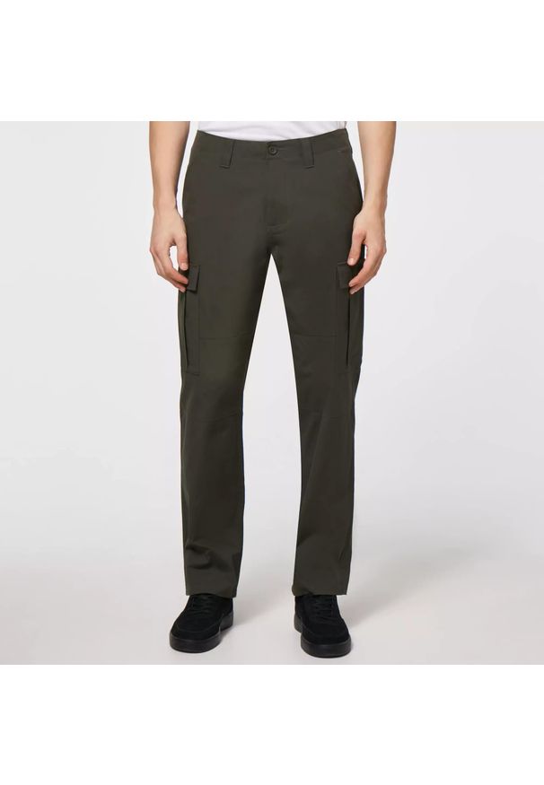 Spodnie bawełniane męskie Oakley Vanguard Cargo Pant 2.0. Kolor: brązowy. Materiał: bawełna