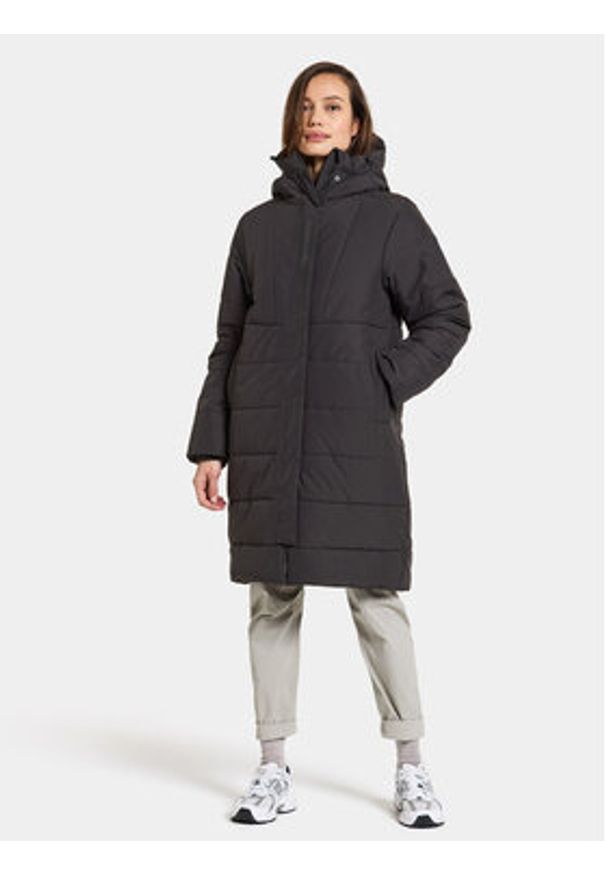 Didriksons Parka Moira Wns Parka 504944 Czarny Regular Fit. Kolor: czarny. Materiał: syntetyk