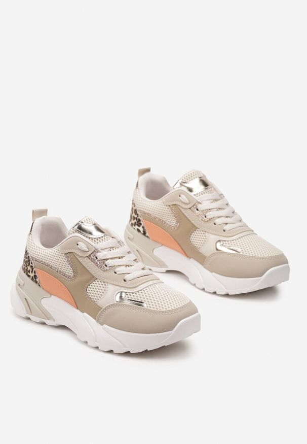 Renee - Ciemnobeżowe Sneakersy z Metalicznymi i Siateczkowymi Wstawkami Efalia. Kolor: beżowy. Wzór: aplikacja