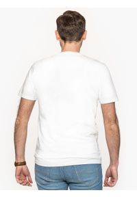 Lee - MĘSKI T-SHIRT LEE LEE JEANS TEE BRIGHT WHITE L65LFELJ. Materiał: jeans