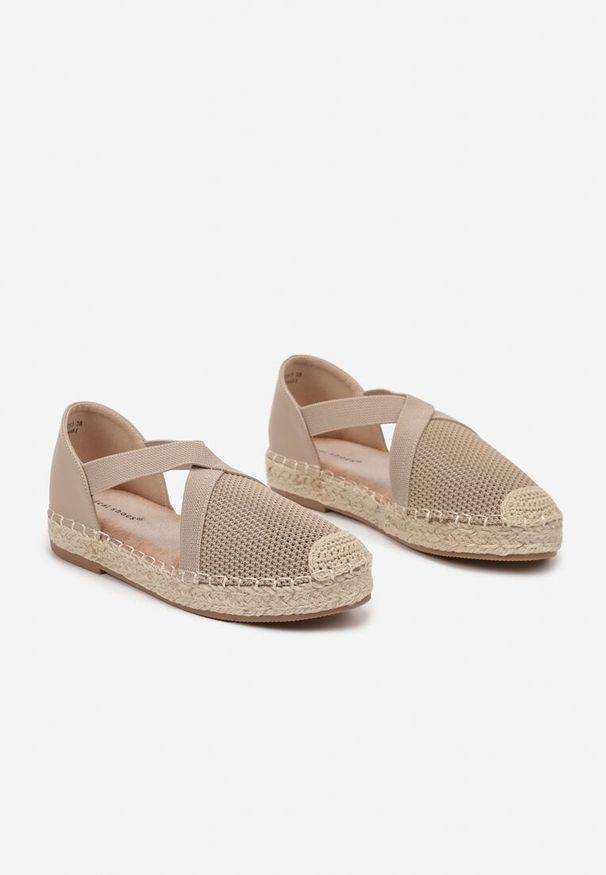 Born2be - Ciemnobeżowe Espadryle Ozdobione Plecionką i Paskiem Morinia. Okazja: na co dzień. Zapięcie: pasek. Kolor: beżowy. Wzór: aplikacja. Obcas: na obcasie. Styl: elegancki, casual. Wysokość obcasa: niski