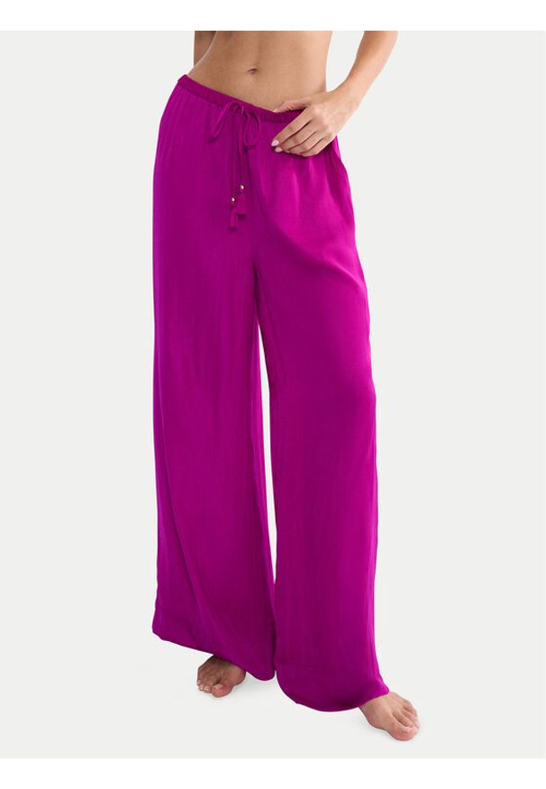 Triumph Spodnie materiałowe Summer 10227246 Różowy ciemny Wide Leg. Kolor: różowy. Materiał: satyna