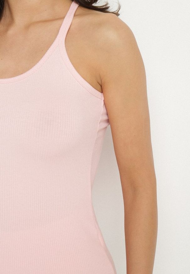 Born2be - Różowy Top z Prążkowanego Materiału Turine. Kolor: różowy. Materiał: materiał, prążkowany. Styl: sportowy, klasyczny