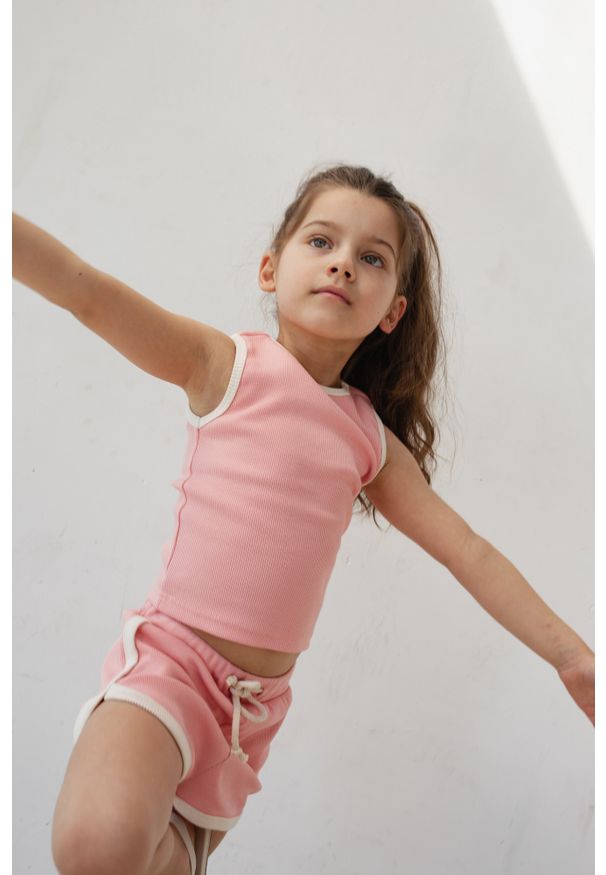 Marsala - MINI top z prążkowanej dzianiny w kolorze PASTEL PINK - JUMPY-80-86 (12-18). Kolor: beżowy, różowy, wielokolorowy. Materiał: dzianina, prążkowany. Wzór: gładki. Sezon: lato