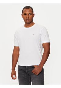 TOMMY HILFIGER - Tommy Hilfiger T-Shirt UM0UM03362 Biały Regular Fit. Kolor: biały. Materiał: bawełna