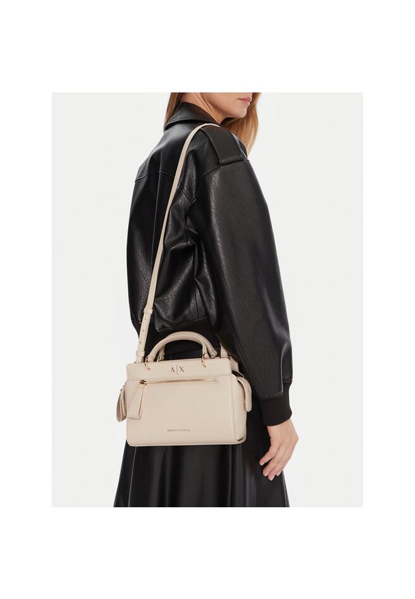 Torebka Armani Exchange. Kolor: beżowy