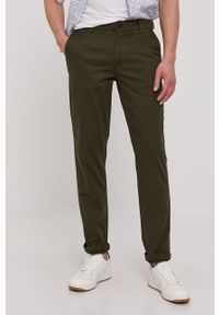 Selected Homme Spodnie męskie kolor zielony. Kolor: zielony. Materiał: tkanina. Wzór: gładki #1