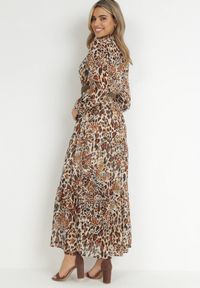 Born2be - Brązowo-Beżowa Sukienka Z Paskiem Phaenala. Kolor: brązowy. Materiał: zamsz. Wzór: nadruk, motyw zwierzęcy. Styl: klasyczny. Długość: maxi #6