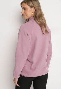 Born2be - Fioletowa Bluza na Suwak o Prostym Kroju ze Stójką i Kieszeniami Esamira. Okazja: na co dzień. Typ kołnierza: kołnierzyk stójkowy. Kolor: fioletowy. Materiał: jeans. Długość rękawa: długi rękaw. Długość: długie. Styl: elegancki, casual #5