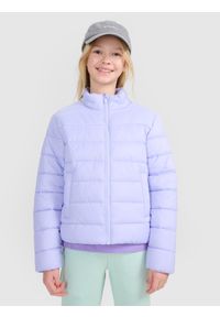 4f - 4F Kurtka puchowa z wypełnieniem syntetycznym dziewczęca - fioletowa 158 (12-13 lat). Okazja: na co dzień. Typ kołnierza: kołnierzyk stójkowy. Kolor: fioletowy. Materiał: puch, syntetyk. Długość: długie. Wzór: gładki. Sezon: lato. Styl: sportowy, klasyczny, casual #1