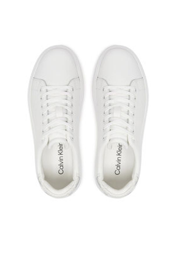 Calvin Klein Sneakersy HW0HW02298 Biały. Kolor: biały. Materiał: skóra