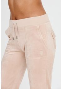 Juicy Couture - JUICY COUTURE Beżowe damskie spodnie Del Ray Pocket, Rozmiar XS. Kolor: beżowy. Materiał: dresówka #5
