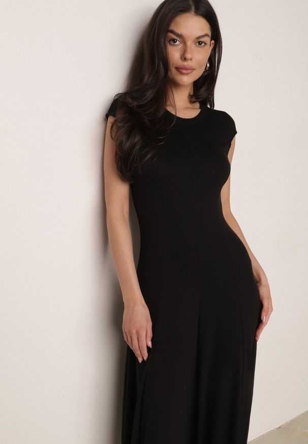 Born2be - Czarna Rozkloszowana Bawełniana Sukienka Dzianinowa Mahanaim. Okazja: do pracy, na co dzień. Kolor: czarny. Materiał: bawełna, dzianina. Wzór: ażurowy. Typ sukienki: proste, rozkloszowane. Styl: elegancki, casual